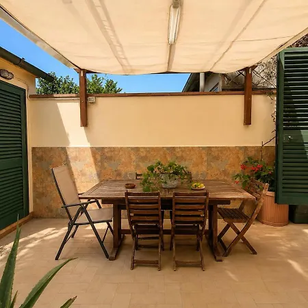 Guest house Casa Camelia Mare Viareggio